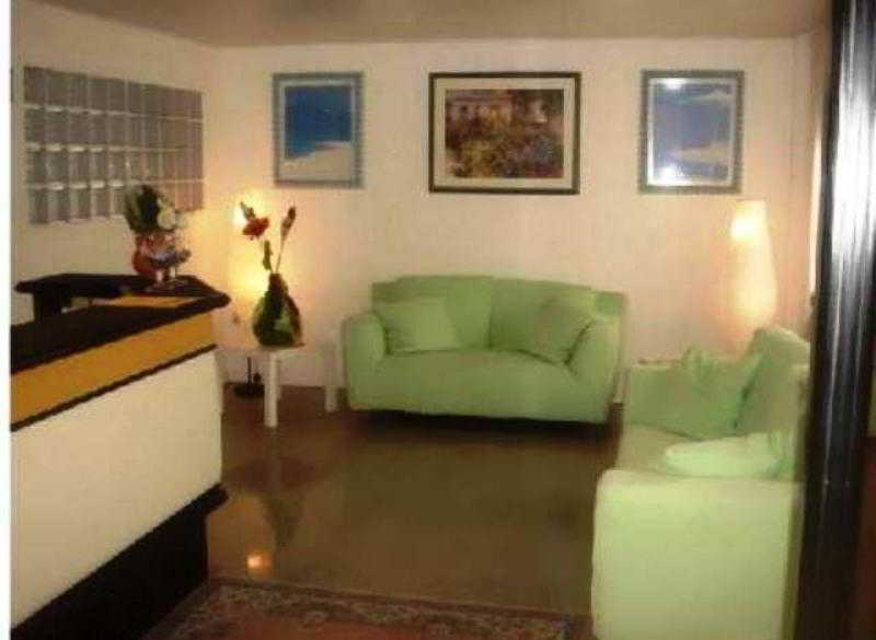 Rubino Hotel 2*